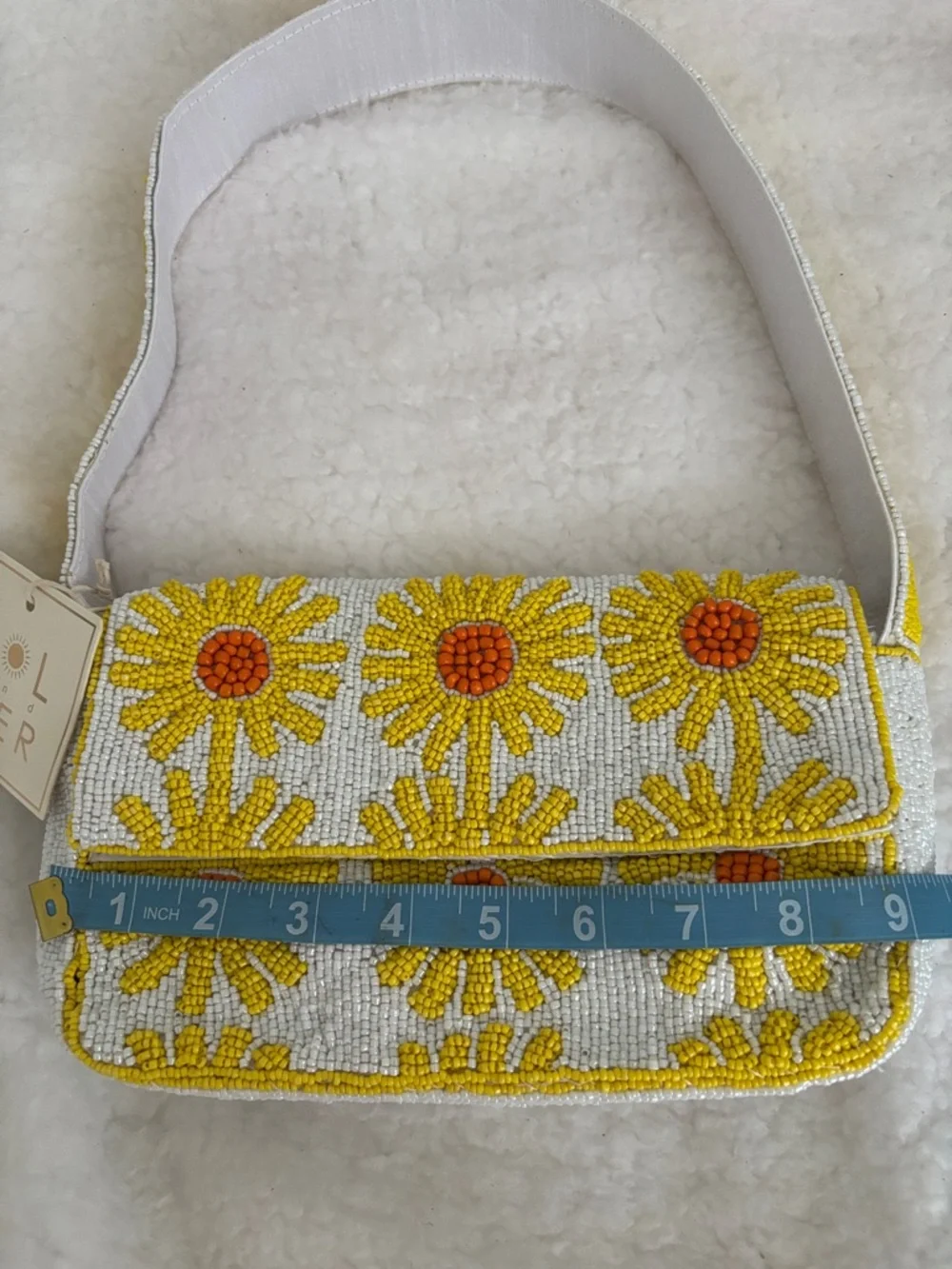 Solmer Beaded Daisy Shoulder Bag - Picture 8 of 9